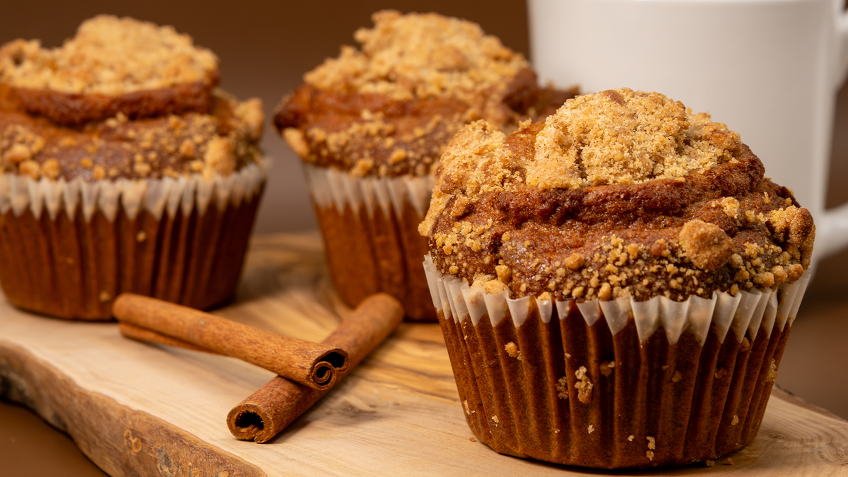 Cinnamon Bun Cheesecake Muffin Recipe